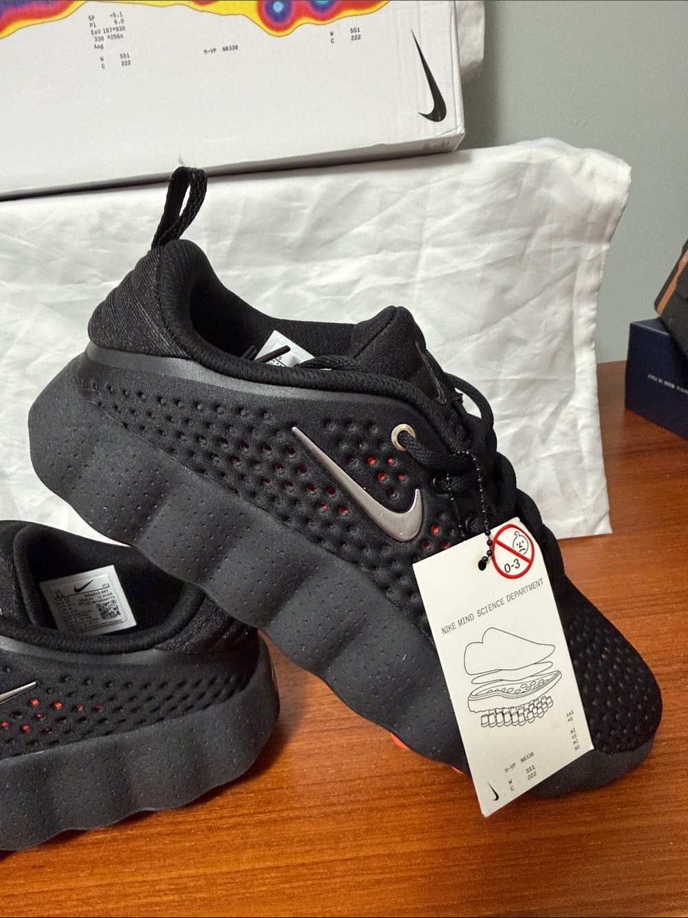 Nike Mind 002 Men’s Black Athletic Sneakers with Orange Accents - Picture 4 of 8
